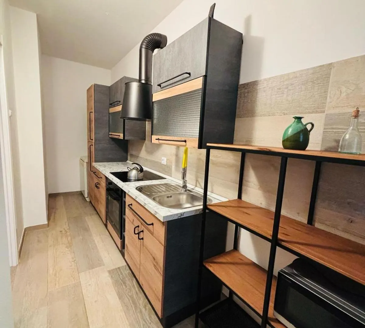 Villa Dei Cedri Garden Apartment Bari 0*,  Italië