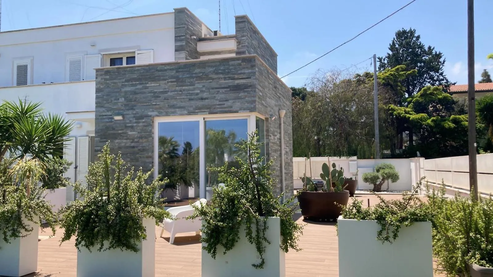 Villa Dei Cedri Garden Apartment Bari